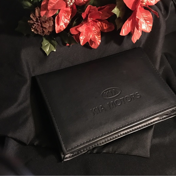 2013 Kia Optima Owners Manual User Instruction Guide Book with Case Pamphlets - Picture 2 of 3